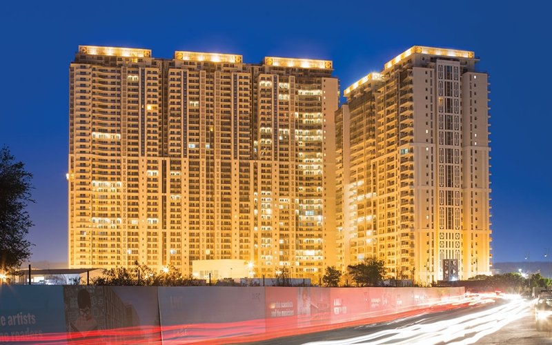 Flats in Golf Course Road